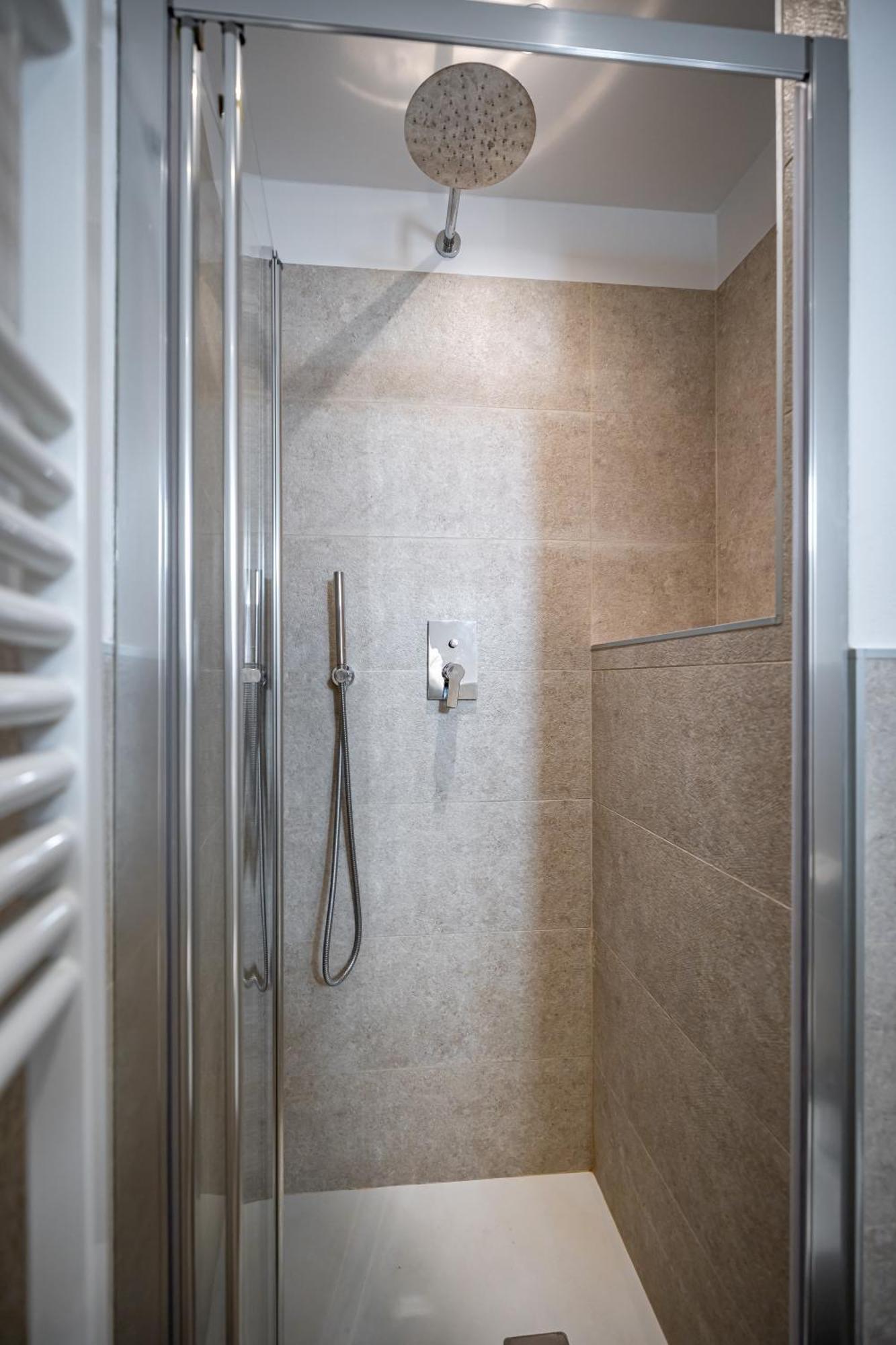 Roommo Via Dei Pilastri Giada Флоренція Екстер'єр фото