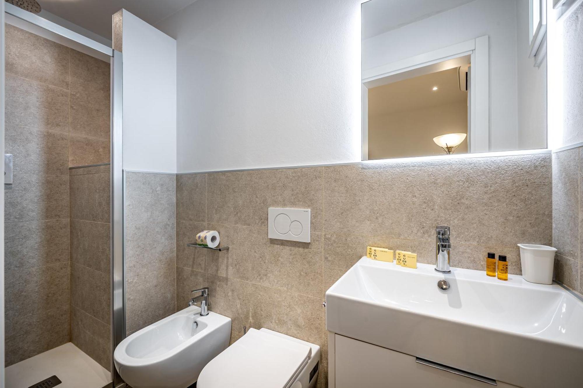 Roommo Via Dei Pilastri Giada Флоренція Екстер'єр фото