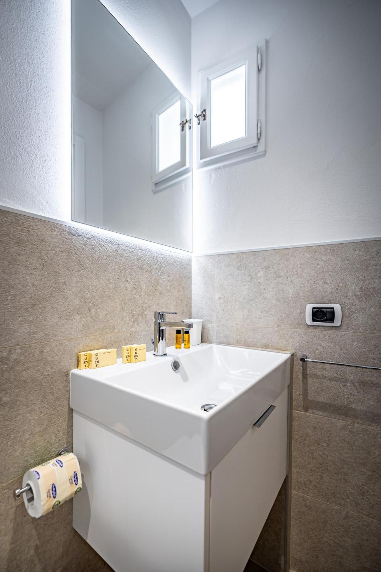 Roommo Via Dei Pilastri Giada Флоренція Екстер'єр фото